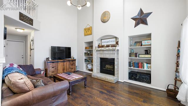 5149 E Dakota Avenue