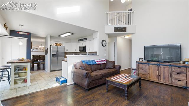 5149 E Dakota Avenue