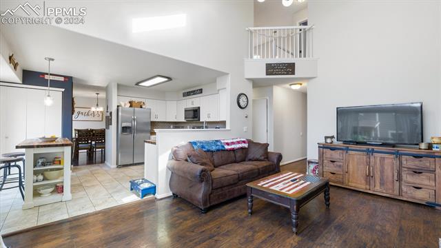5149 E Dakota Avenue