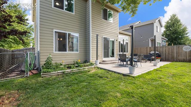 5149 E Dakota Avenue