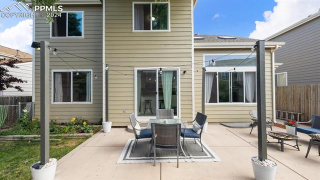 5149 E Dakota Avenue