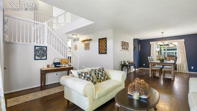 5149 E Dakota Avenue