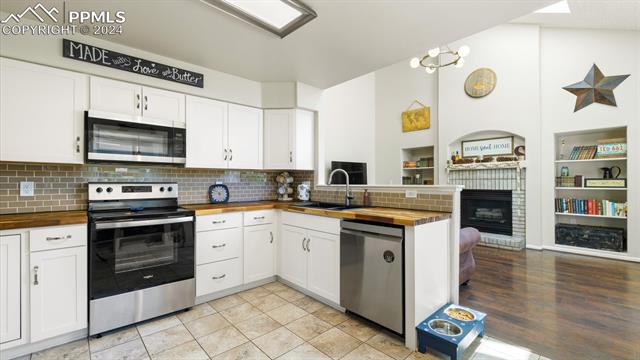 5149 E Dakota Avenue