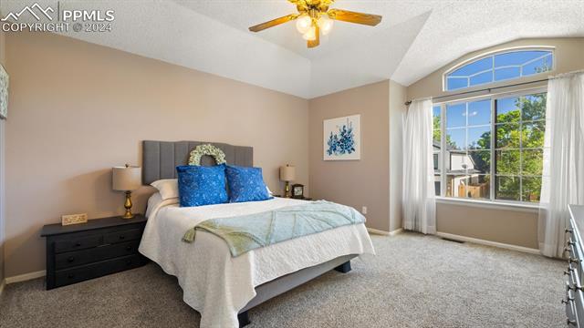 5149 E Dakota Avenue