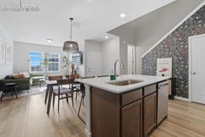 5230 Mountain Vista Heights