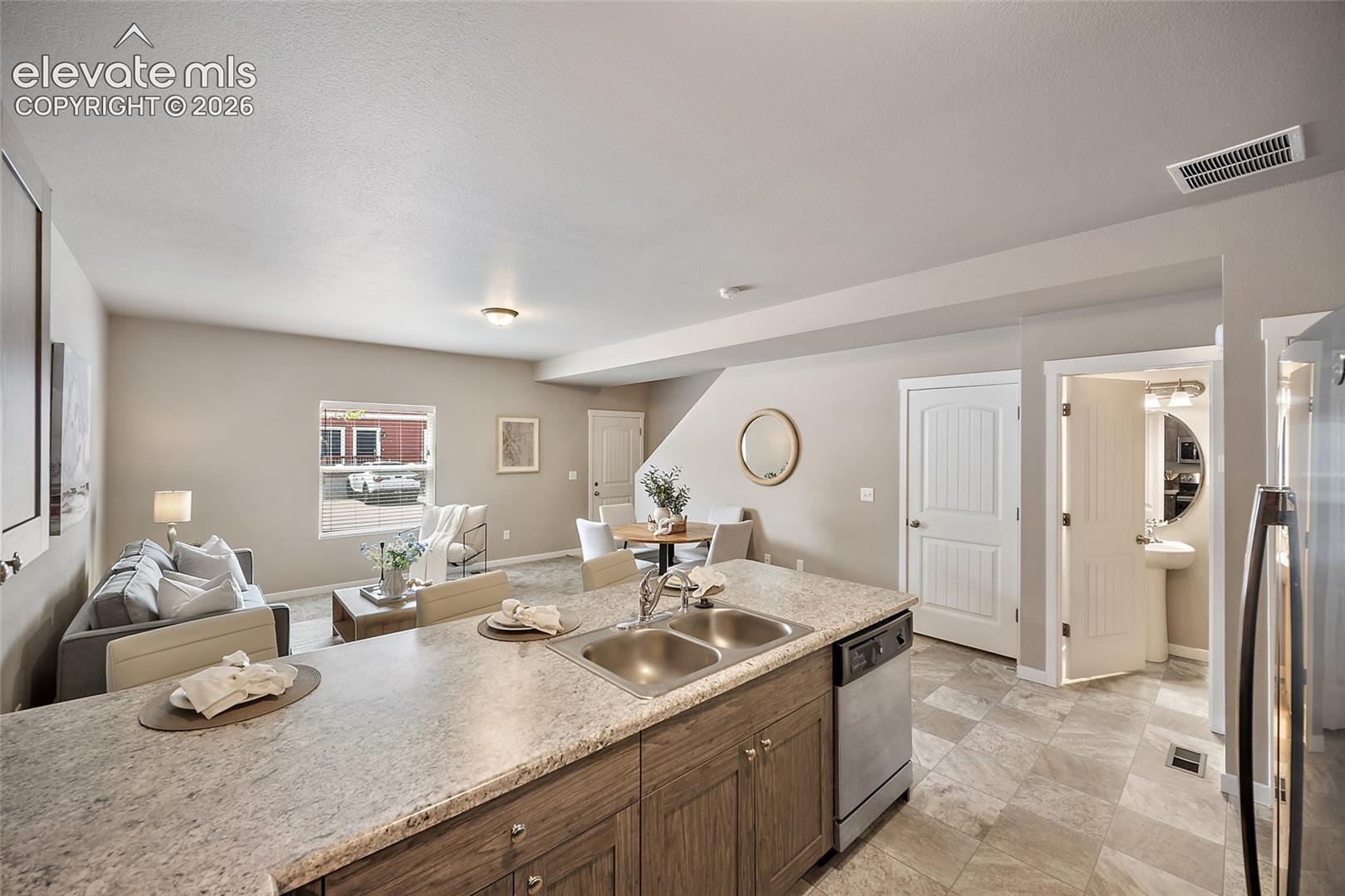 4634 Wharf Point