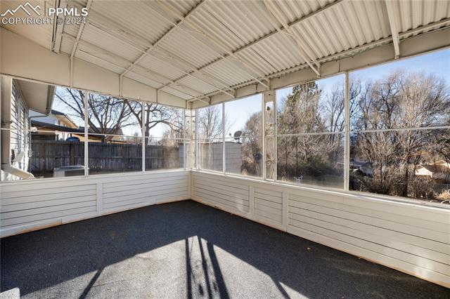 6868 Metropolitan Street