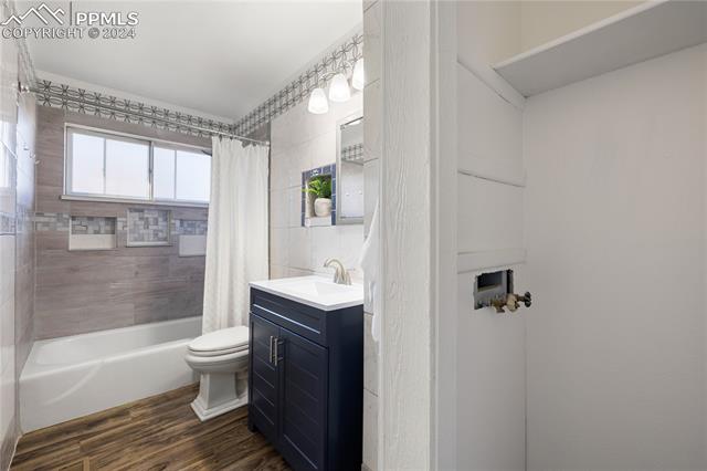 6868 Metropolitan Street