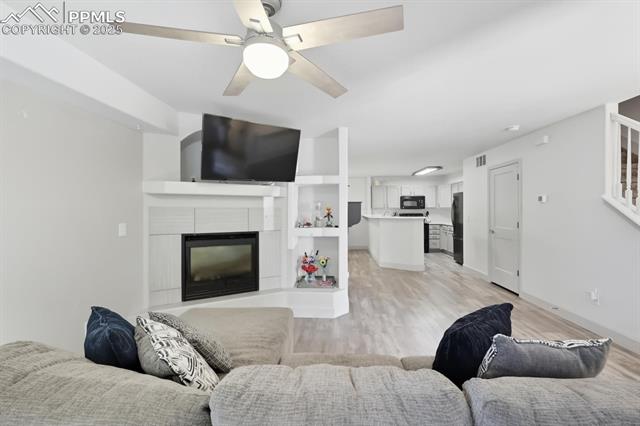 2250 E La Salle Street 102