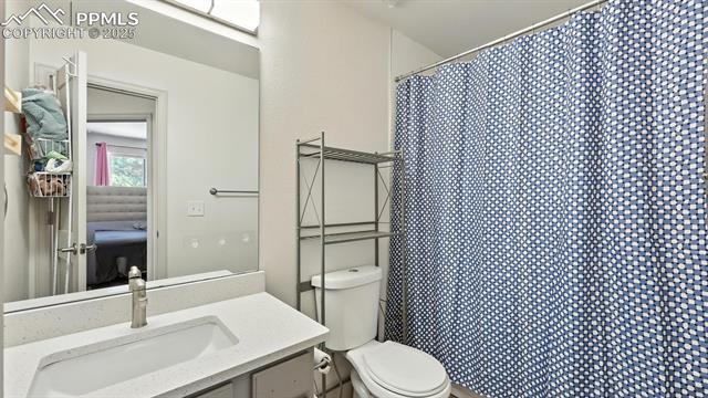 2250 E La Salle Street 102