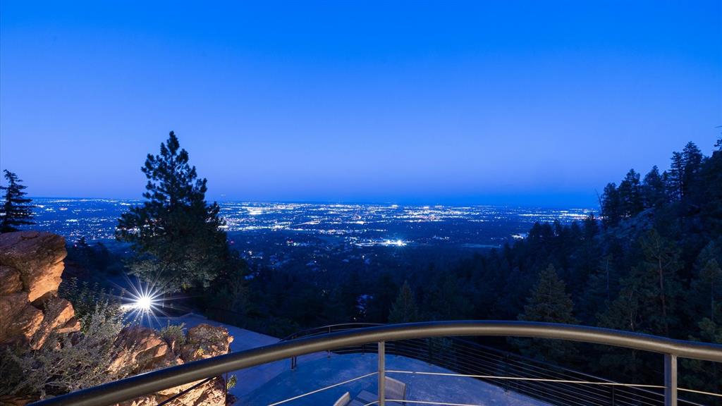 1880 Ponder Heights Drive
