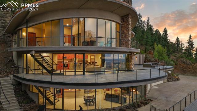 1880 Ponder Heights Drive