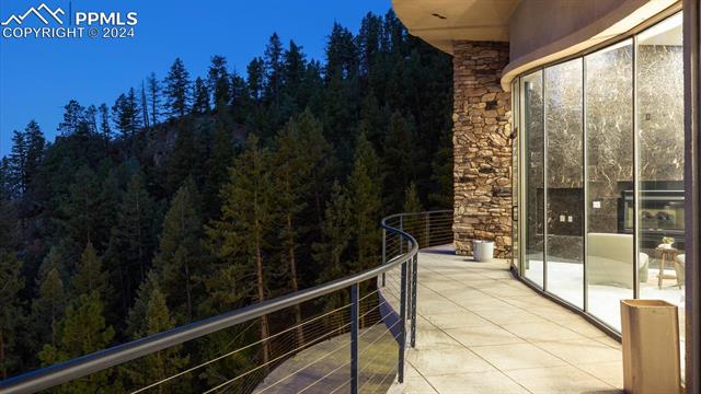 1880 Ponder Heights Drive