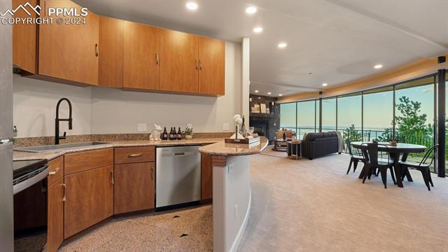 1880 Ponder Heights Drive