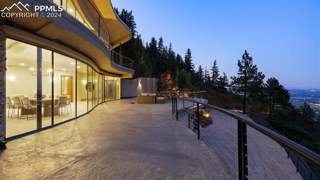 1880 Ponder Heights Drive