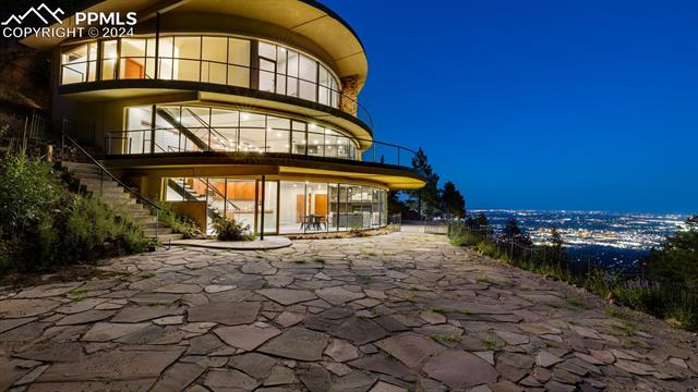 1880 Ponder Heights Drive