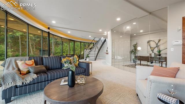 1880 Ponder Heights Drive