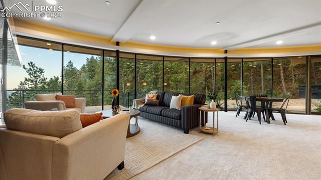 1880 Ponder Heights Drive