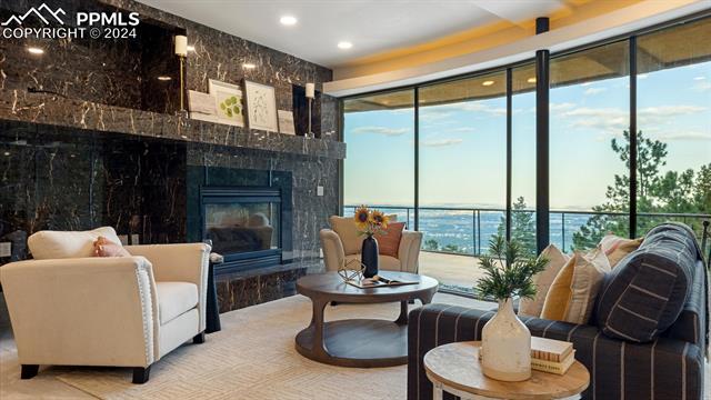 1880 Ponder Heights Drive