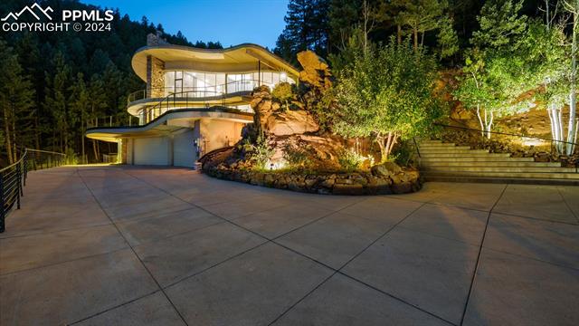 1880 Ponder Heights Drive