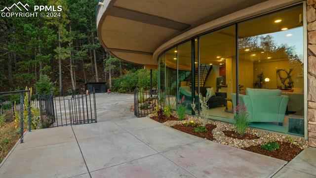 1880 Ponder Heights Drive