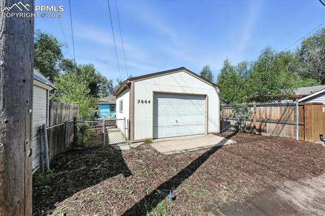 2004 W Cucharras Street