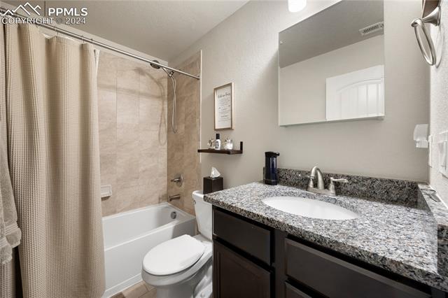 17907 Blue Opal Court