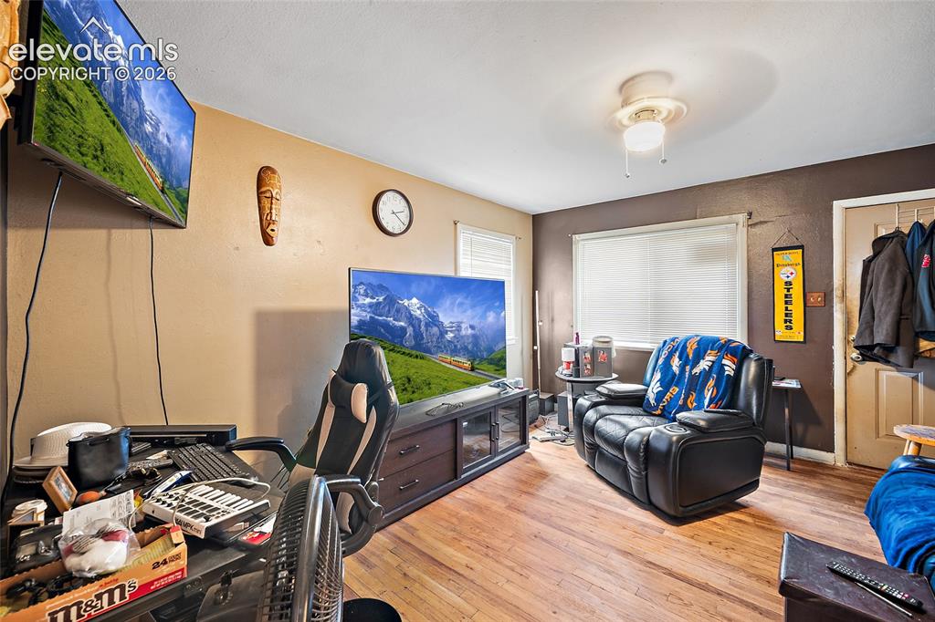 913-915 Prospect Street