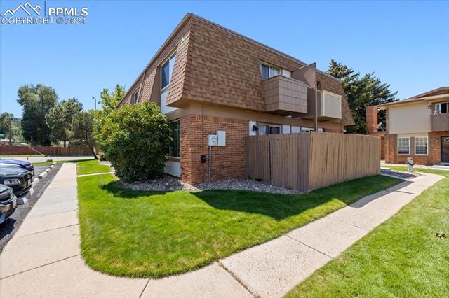 1289 Willow Bend Circle B