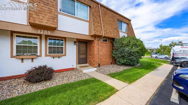 1289 Willow Bend Circle B