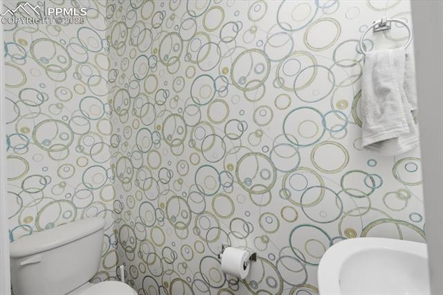 5537 Cross Creek Drive