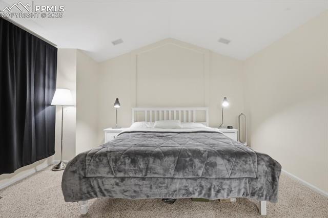 5537 Cross Creek Drive