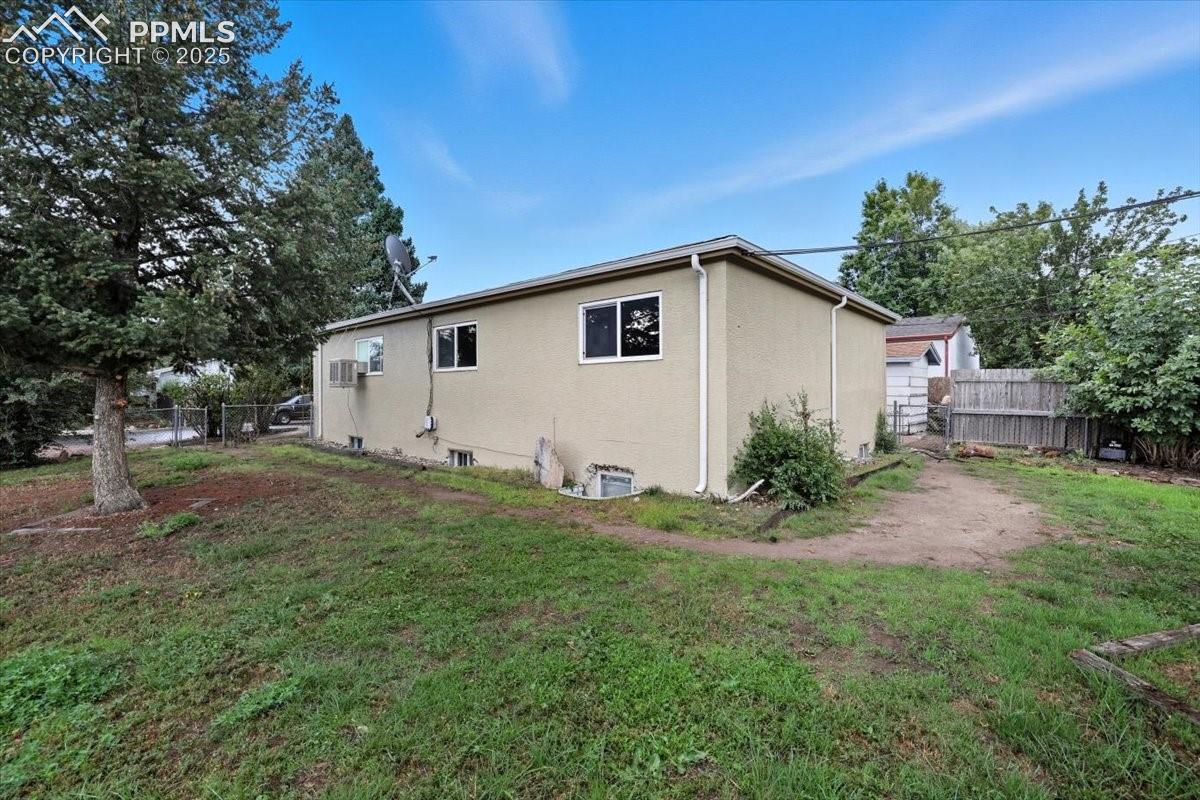 834 Tia Juana Street