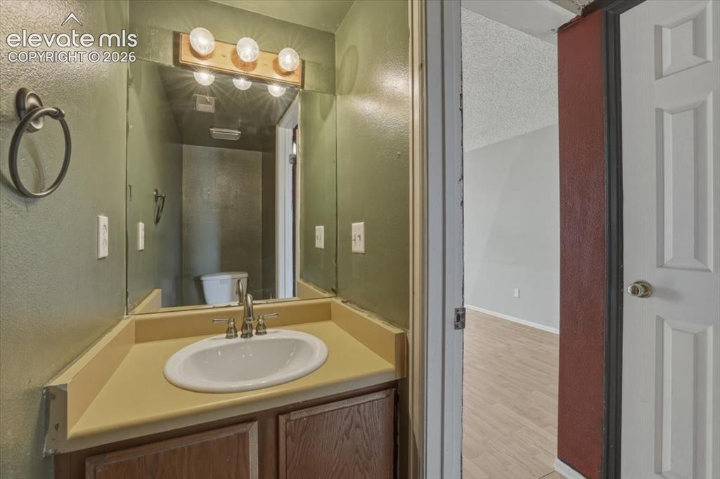 2807 Hearthwood Lane