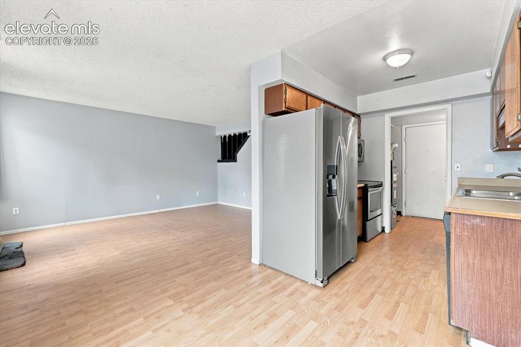 2807 Hearthwood Lane