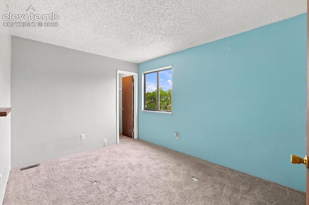 2807 Hearthwood Lane