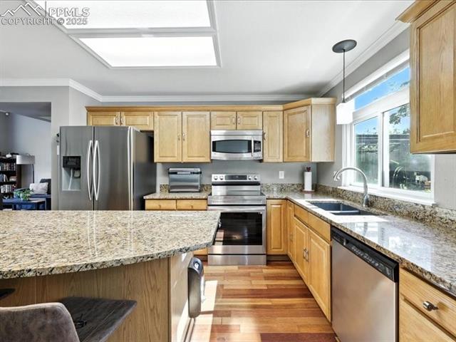 2040 Butternut Trail