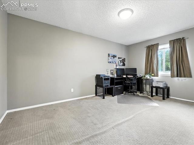2040 Butternut Trail