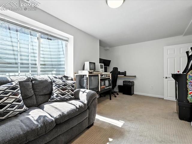 2040 Butternut Trail
