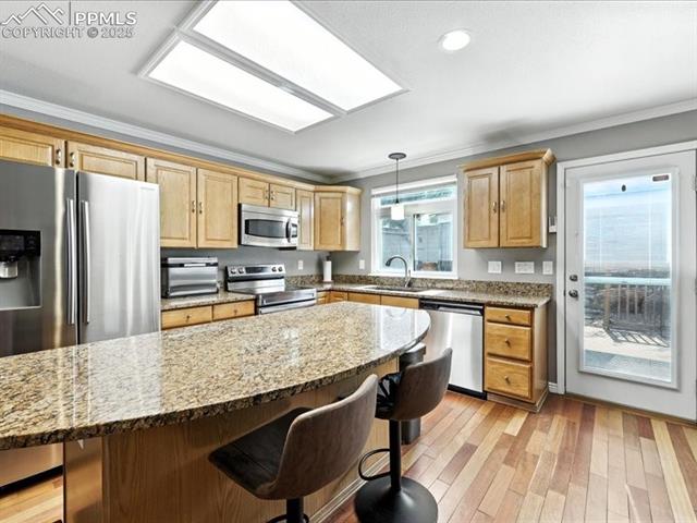 2040 Butternut Trail