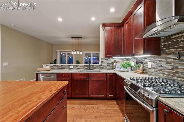 5055 Sand Hill Drive