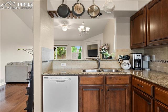 7517 Legend Hill Drive