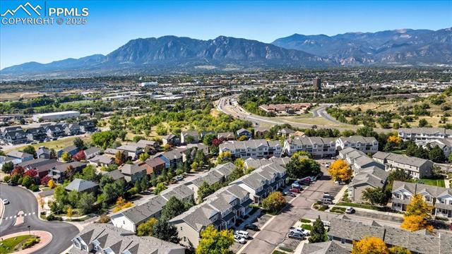 2711 Brooksedge View