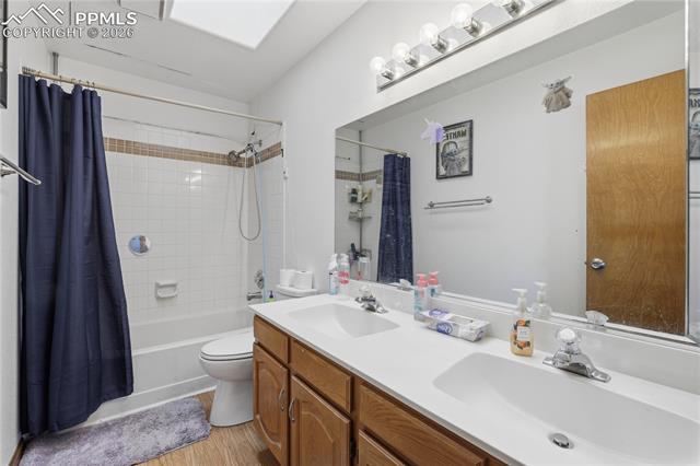 6085 Red Hill Circle