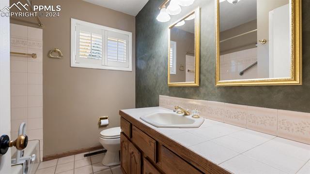 1868 Northview Drive