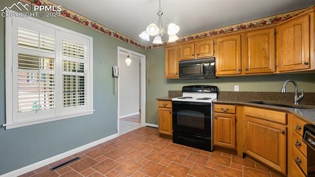 1868 Northview Drive