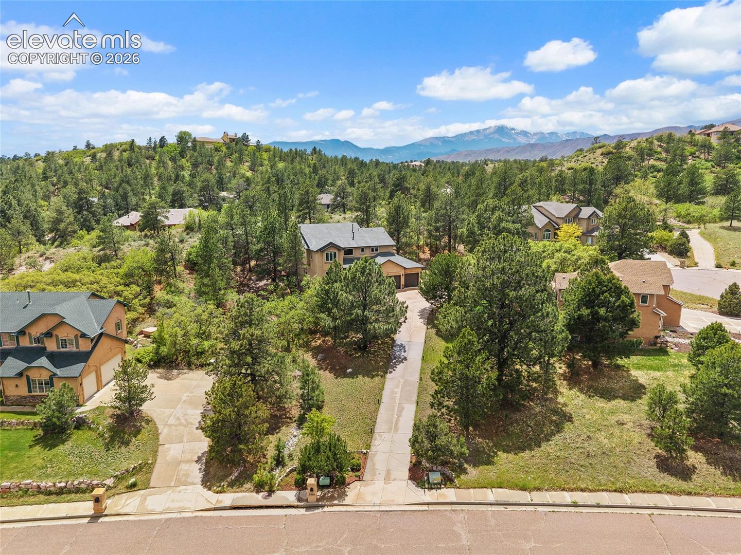 7530 Winding Oaks Drive