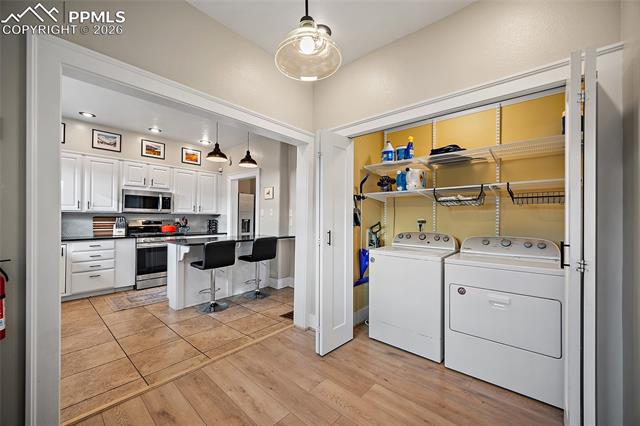 21 E Washington Street