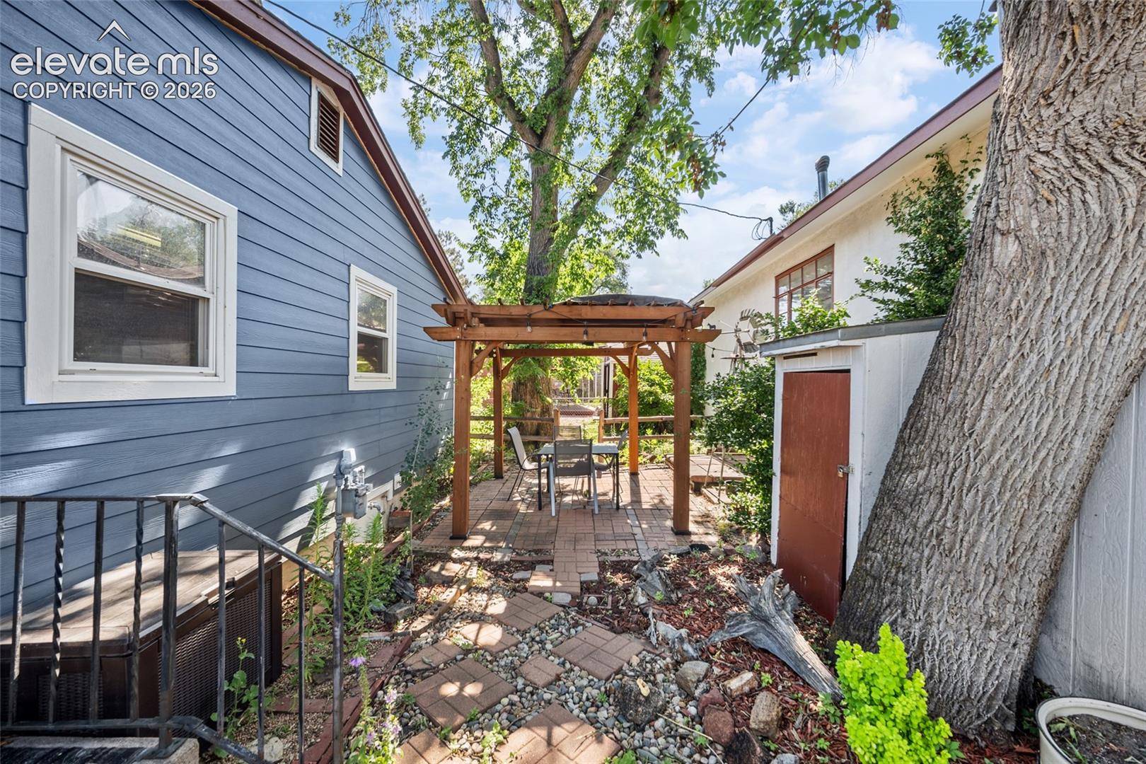 2515 San Miguel Street