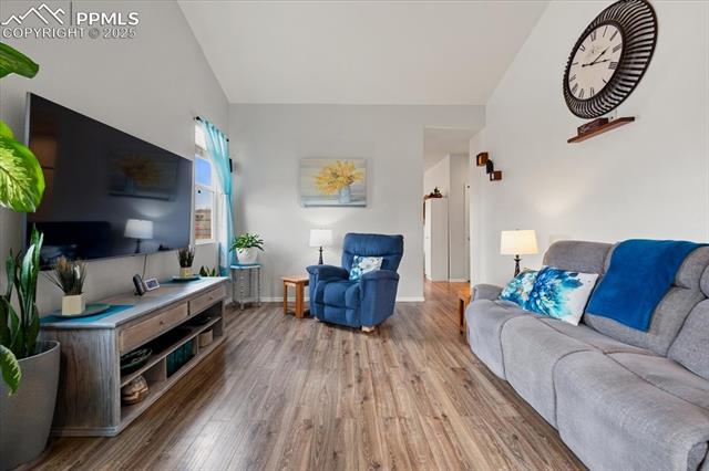 1893 Silver Meadow Circle